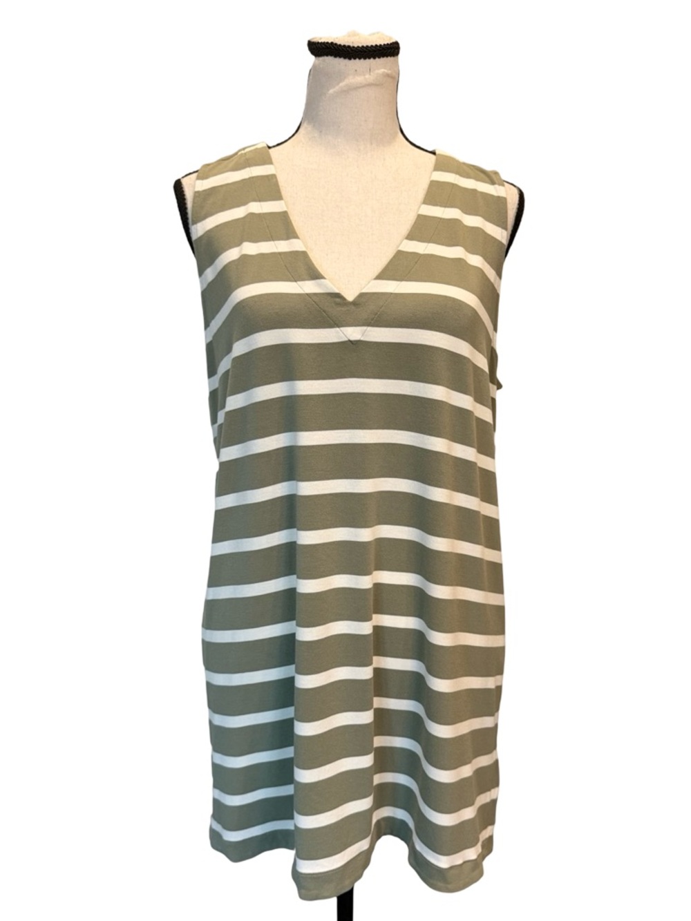 J. Jill Wearever Collection Striped Sleeveless Tunic Top Large Olive V-Neck